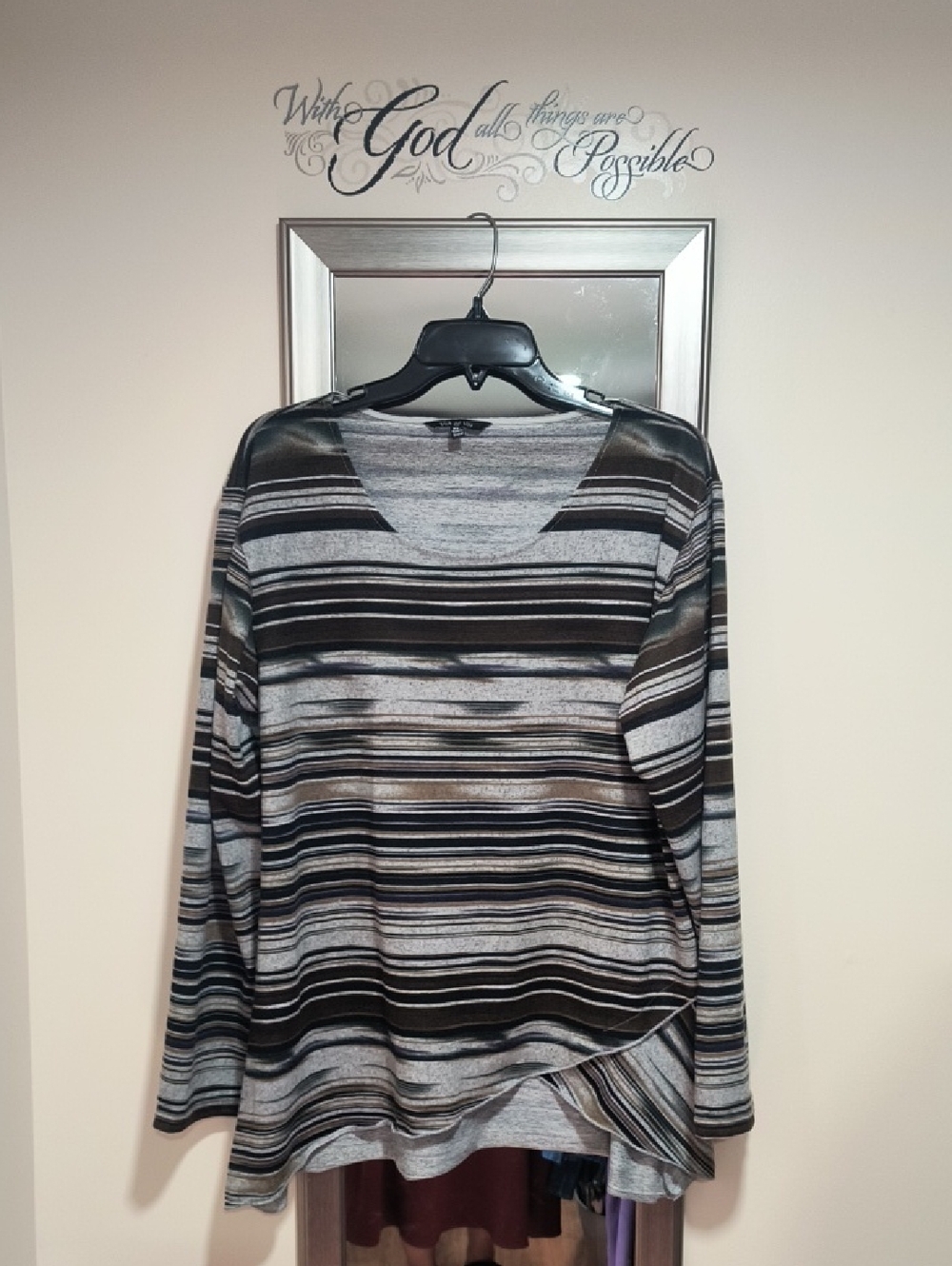 Striped Long Sleeve Scoop Neck Top - Gray & Black